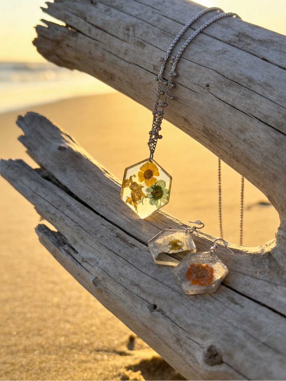 Hexagon Floral Resin Necklace Pendant with a pair of earrings
